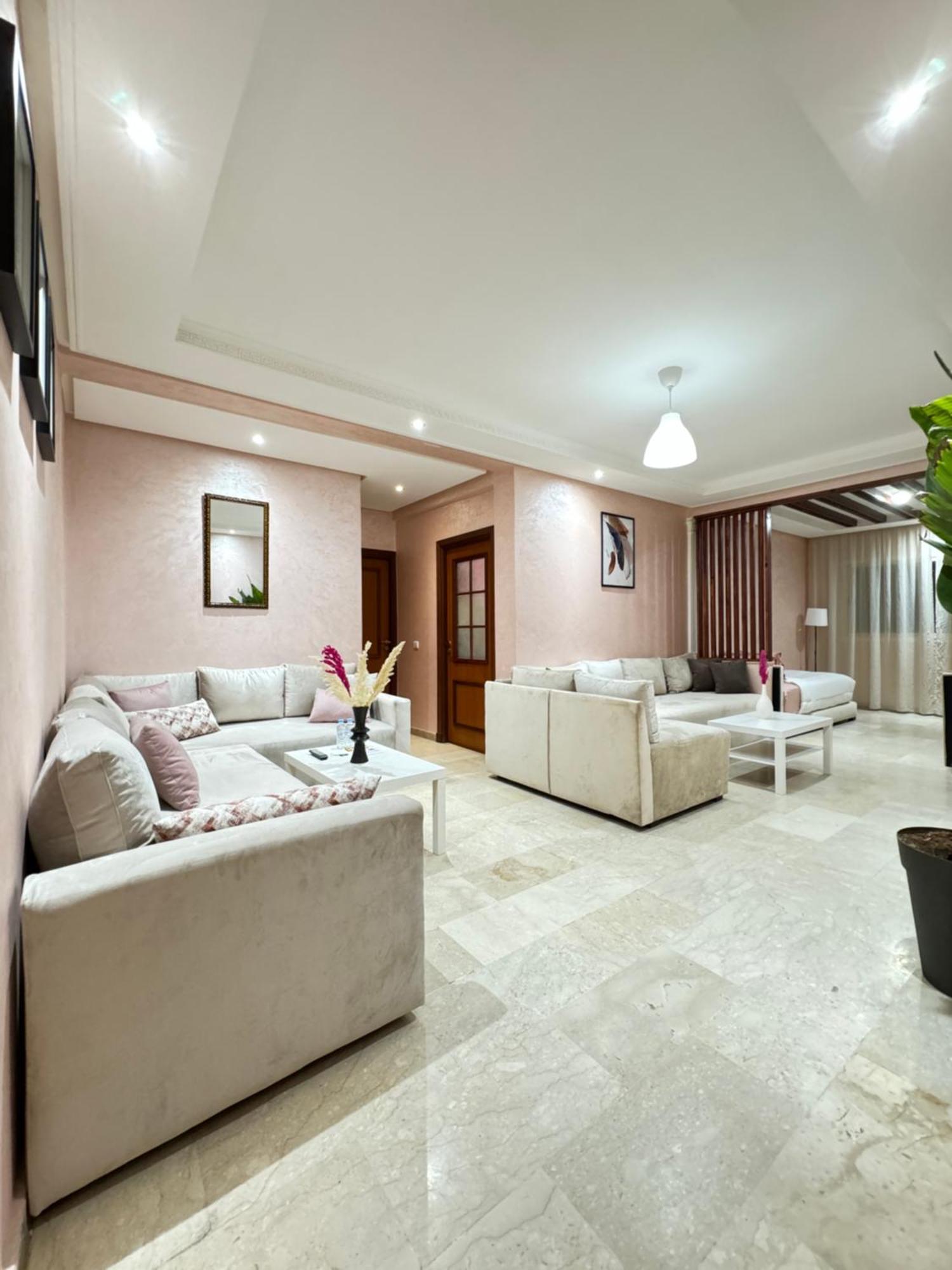Suitouiss - Agdal 2 - Appartement A 2 Minutes De La Gare De Train Tgv Rabat Kültér fotó