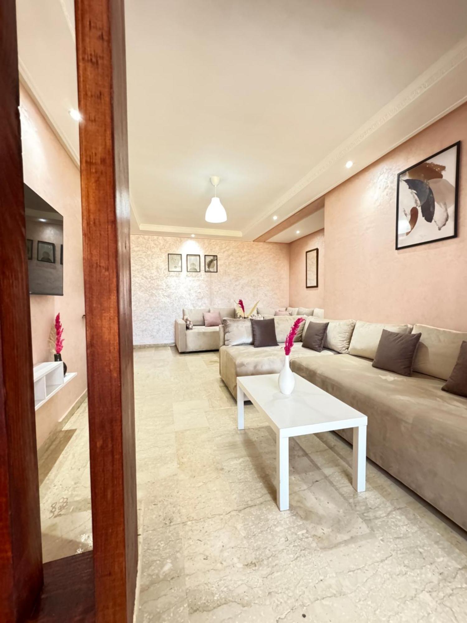Suitouiss - Agdal 2 - Appartement A 2 Minutes De La Gare De Train Tgv Rabat Kültér fotó