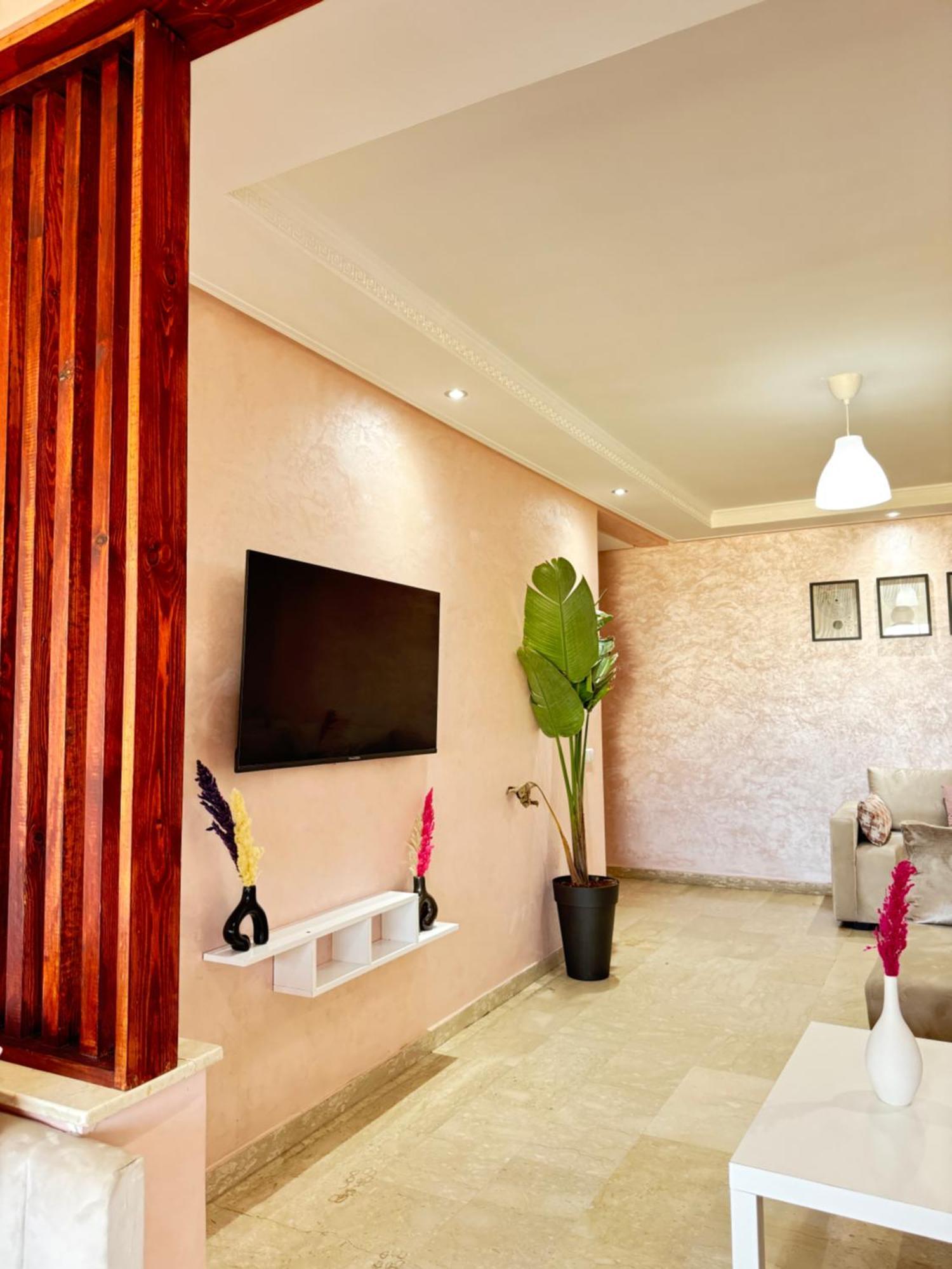 Suitouiss - Agdal 2 - Appartement A 2 Minutes De La Gare De Train Tgv Rabat Kültér fotó